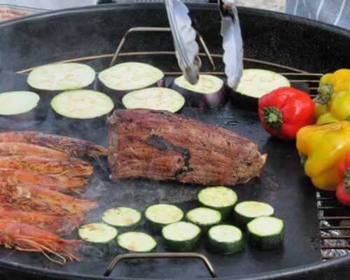 美しい海岸でバーベキューイメージ